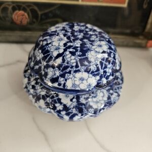 Victoria Ware Trinket Jar